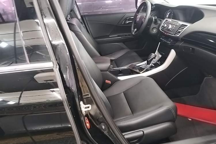 Used Honda Accord 2016 2.0L Elite Edition Right Front Seat