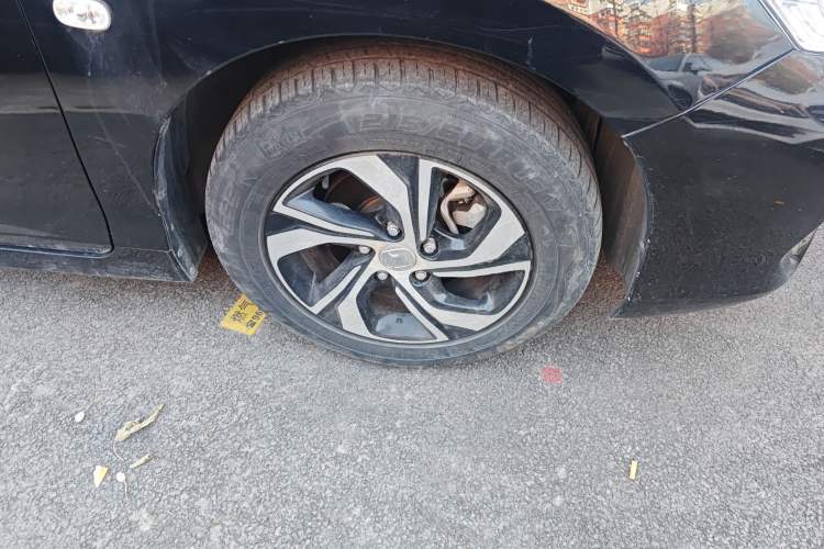 Used Honda Accord 2016 2.0L Comfort Edition Right Front Wheel Hub