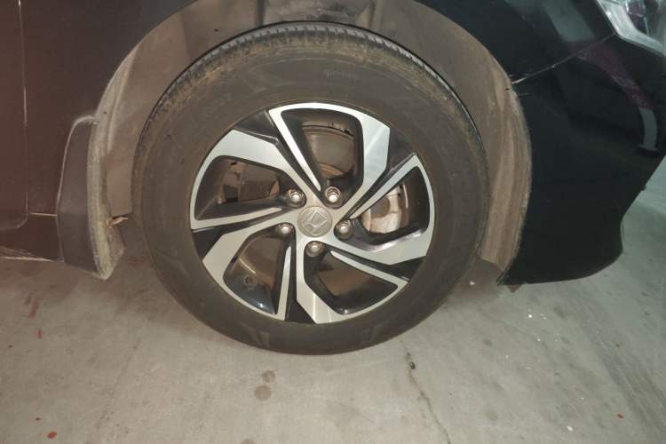 Used Honda Accord 2016 2.0L Elite Edition Right Front Wheel Hub