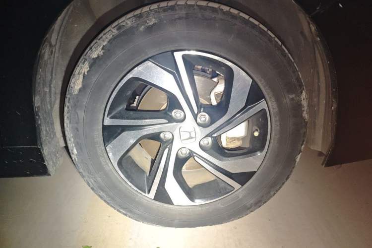Used Honda Accord 2016 2.0L Comfort Edition Right Front Wheel Hub