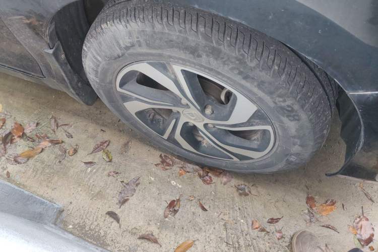 Used Honda Accord 2016 2.0L Elite Edition Right Front Wheel Hub