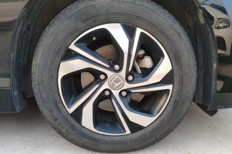 Used Honda Accord 2016 2.0L Elite Edition Right Front Wheel Hub
