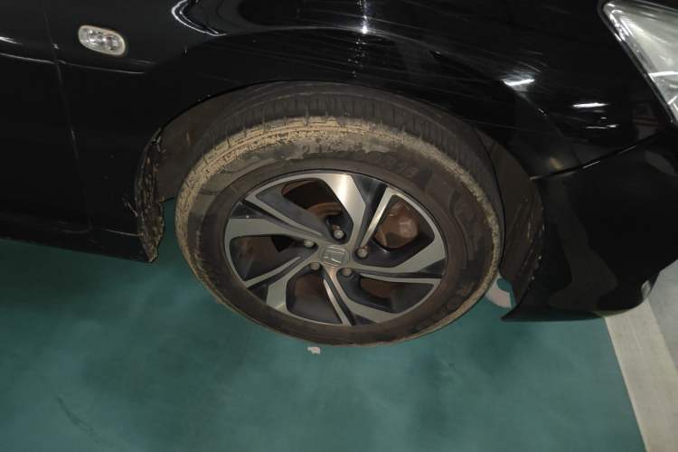Used Honda Accord 2016 2.0L Comfort Edition Right Front Wheel Hub