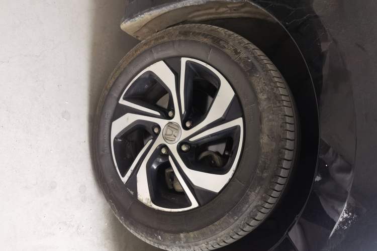 Used Honda Accord 2016 2.0L Elite Edition Right Front Wheel Hub