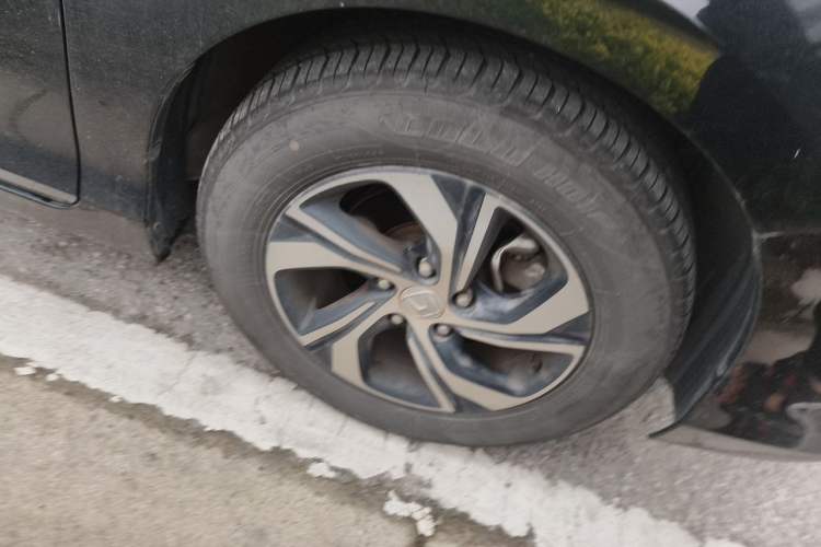 Used Honda Accord 2016 2.0L Comfort Edition Right Front Wheel Hub