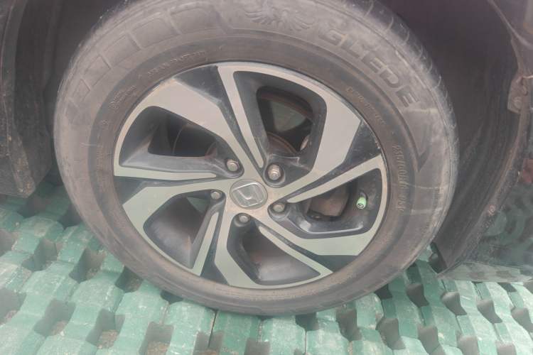 Used Honda Accord 2016 2.0L Comfort Edition Right Front Wheel Hub