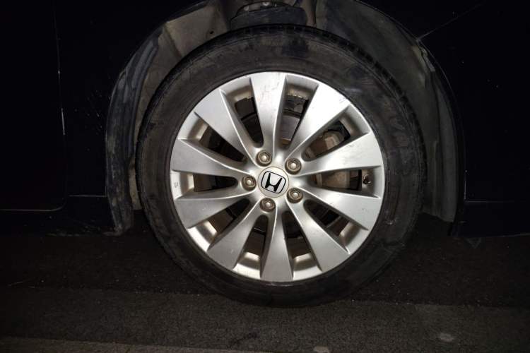 Used Honda Accord 2016 2.4L EX New Year Limited Edition Special Package Right Front Wheel Hub