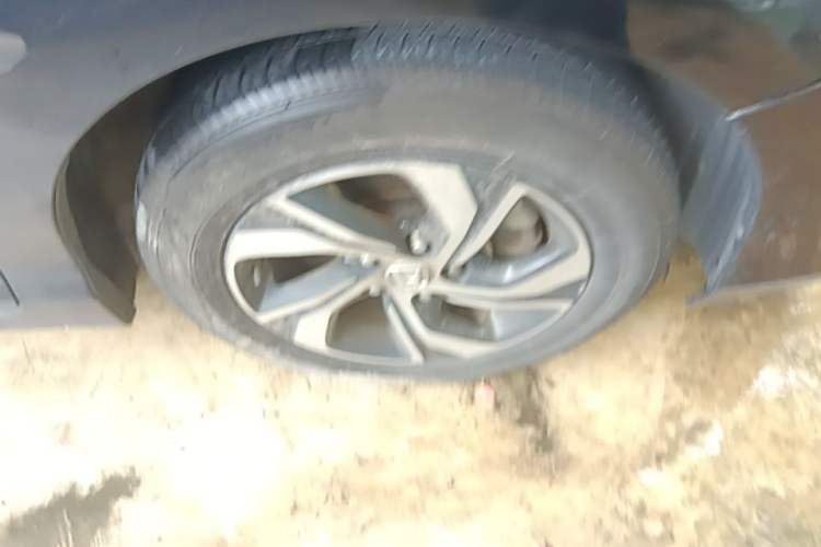 Used Honda Accord 2016 2.0L Elite Edition Right Front Wheel Hub