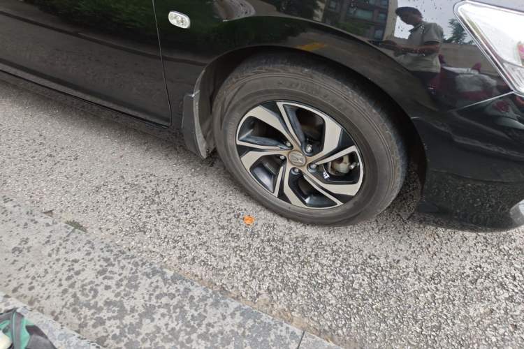 Used Honda Accord 2016 2.0L Comfort Edition Right Front Wheel Hub