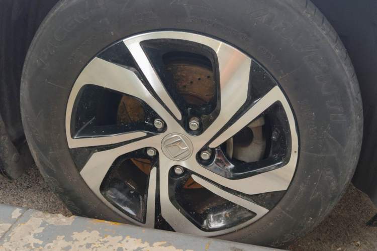 Used Honda Accord 2016 2.0L Comfort Edition Right Front Wheel Hub