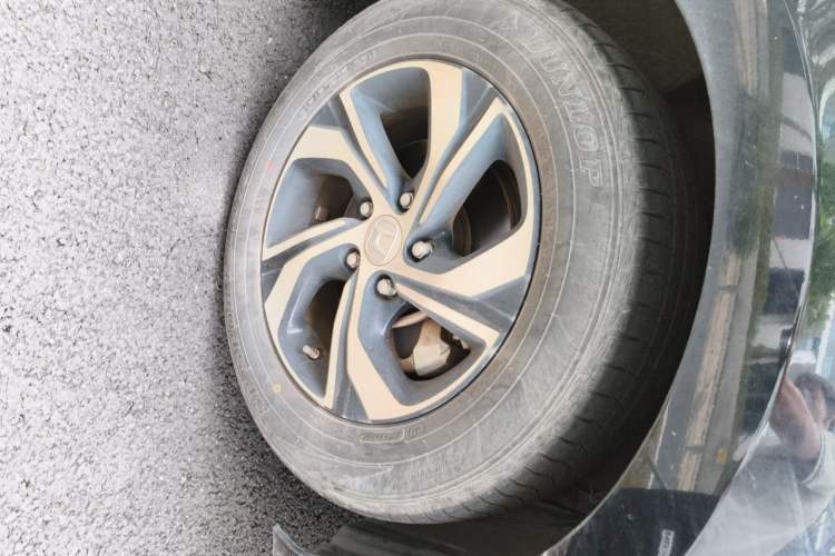Used Honda Accord 2016 2.0L Comfort Edition Right Front Wheel Hub