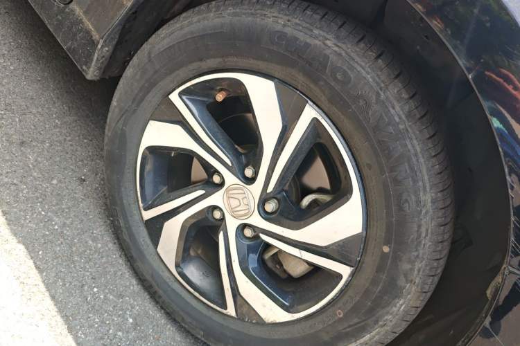 Used Honda Accord 2016 2.0L Comfort Edition Right Front Wheel Hub
