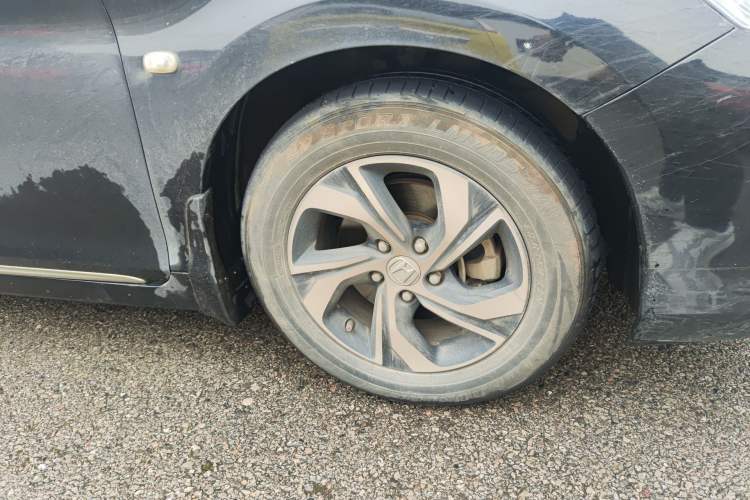 Used Honda Accord 2016 2.0L Comfort Edition Right Front Wheel Hub