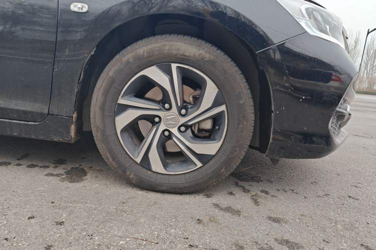 Used Honda Accord 2016 2.0L Comfort Edition Right Front Wheel Hub