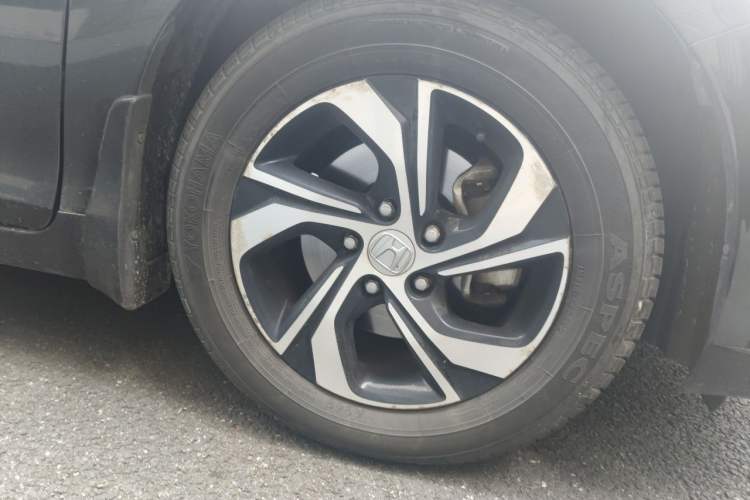 Used Honda Accord 2016 2.0L Comfort Edition Right Front Wheel Hub