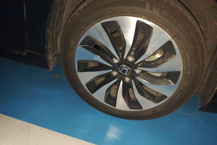 Used Honda Accord 2016 Hybrid 2.0L Sharp Edition Right Front Wheel Hub
