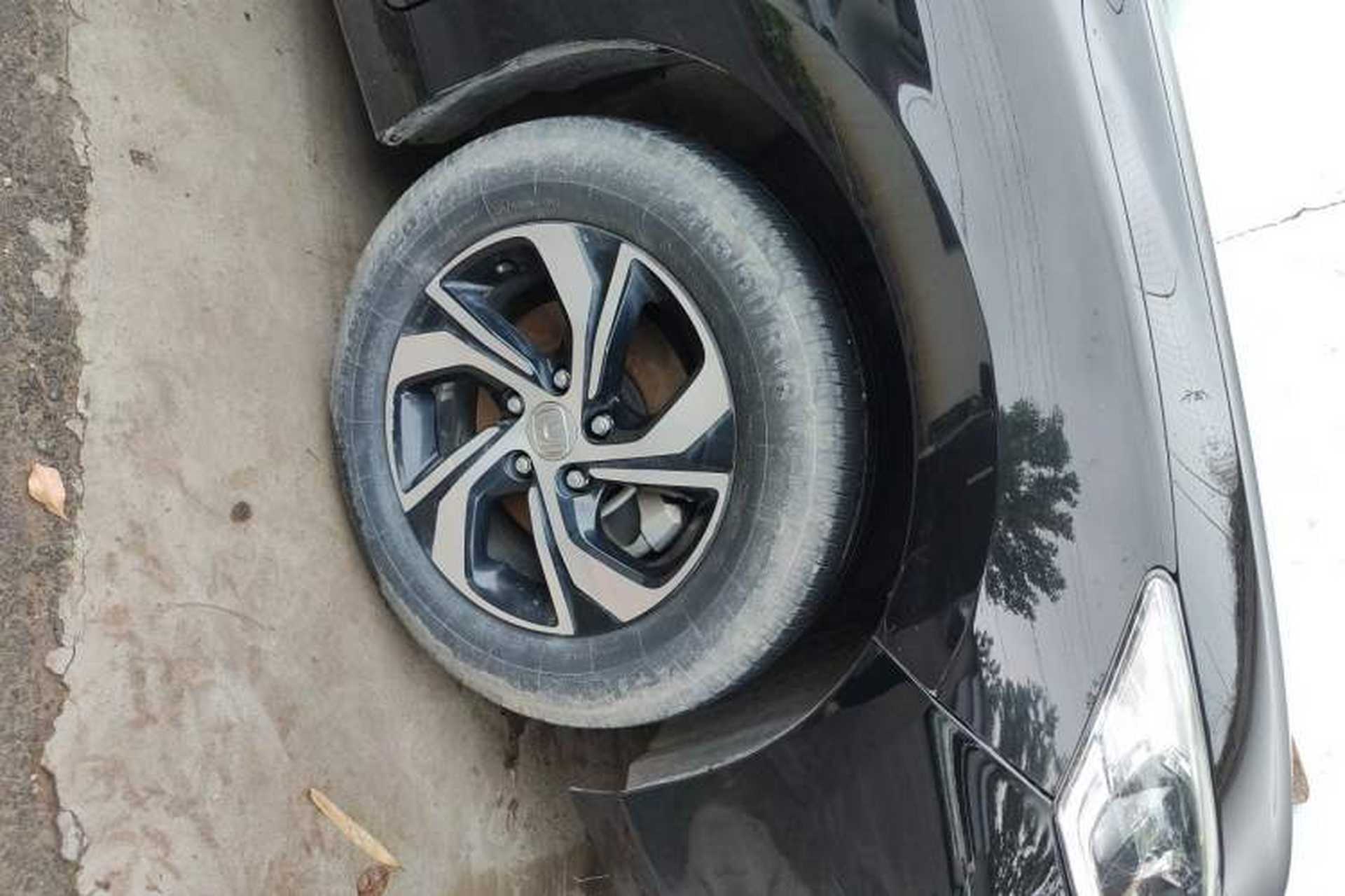 Used Honda Accord 2016 2.0L Elite Edition Right Front Wheel Hub