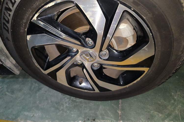 Used Honda Accord 2016 2.0L Comfort Edition Right Front Wheel Hub