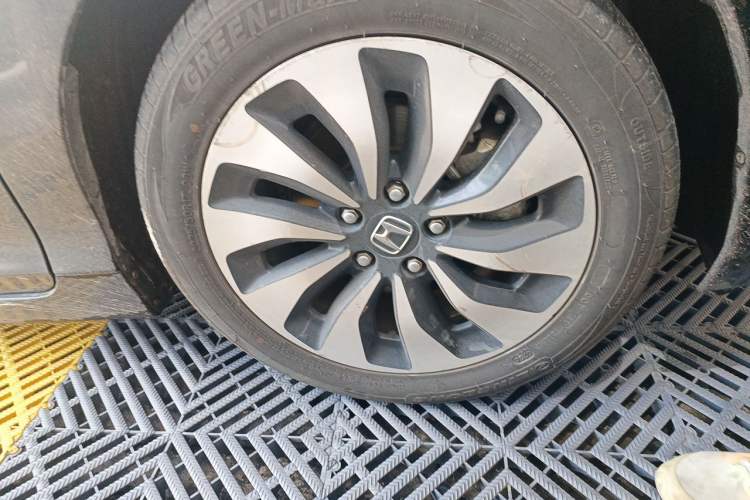 Used Honda Accord 2016 Hybrid 2.0L Sharp Edition Right Front Wheel Hub