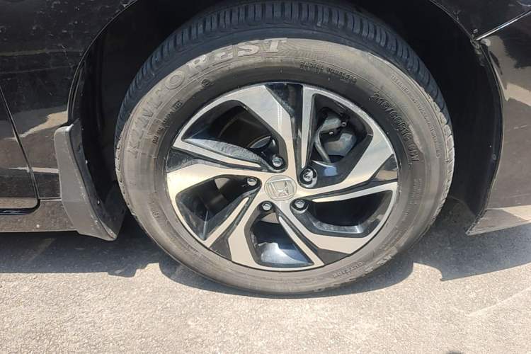 Used Honda Accord 2016 2.0L Comfort Edition Right Front Wheel Hub