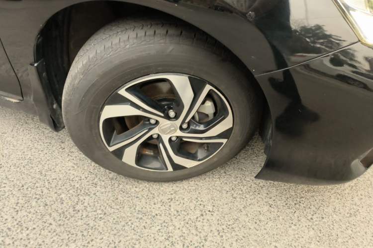 Used Honda Accord 2016 2.0L Comfort Edition Right Front Wheel Hub