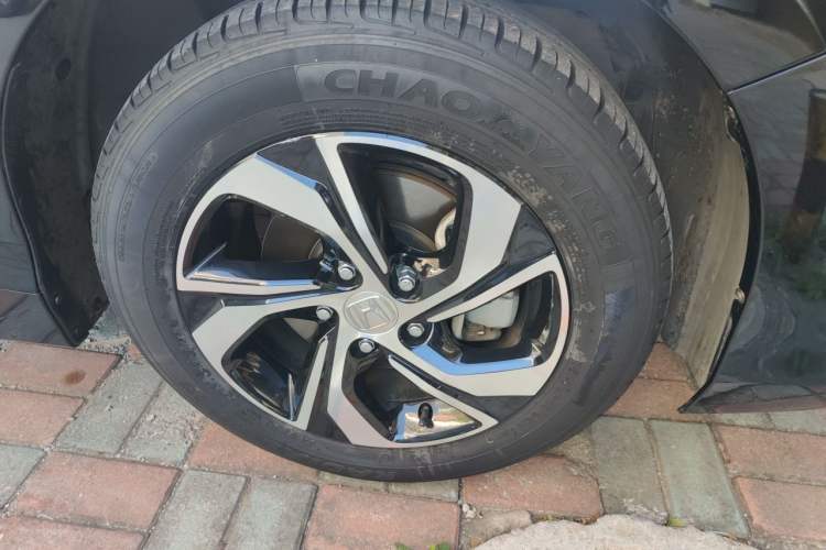 Used Honda Accord 2016 2.0L Comfort Edition Right Front Wheel Hub