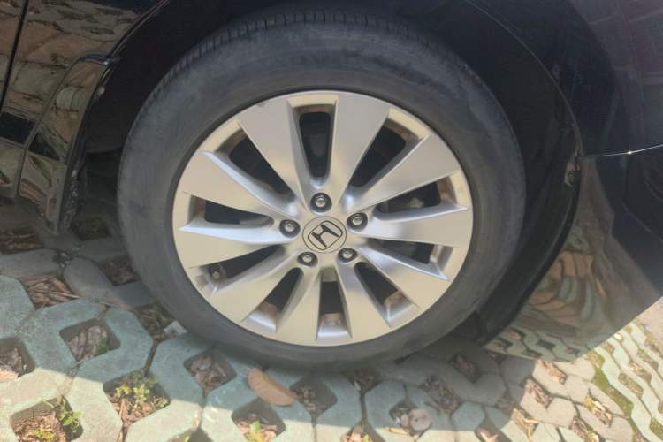 Used Honda Accord 2016 2.4L EX New Year Limited Edition Special Package Right Front Wheel Hub
