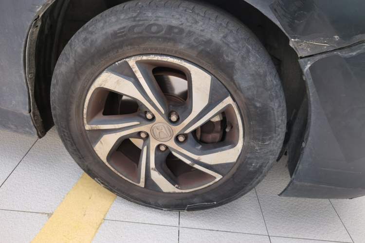 Used Honda Accord 2016 2.0L Elite Edition Right Front Wheel Hub