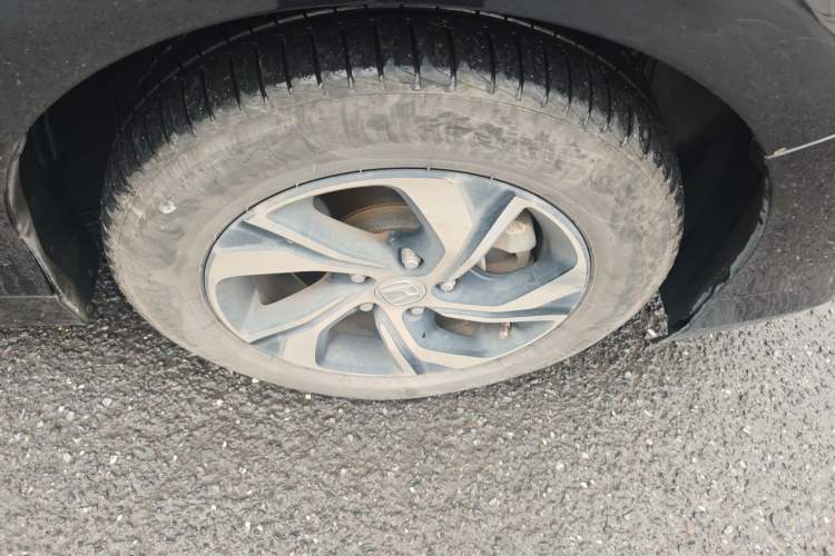 Used Honda Accord 2016 2.0L Comfort Edition Right Front Wheel Hub