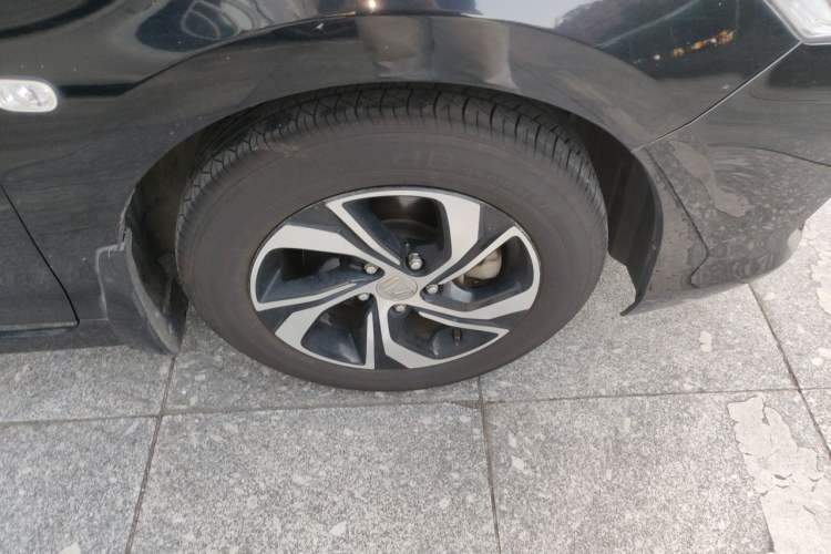 Used Honda Accord 2016 2.0L Elite Edition Right Front Wheel Hub