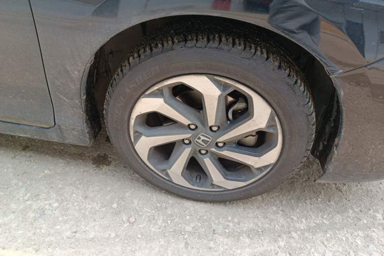Used Honda Accord 2016 2.4L Luxury Edition Right Front Wheel Hub