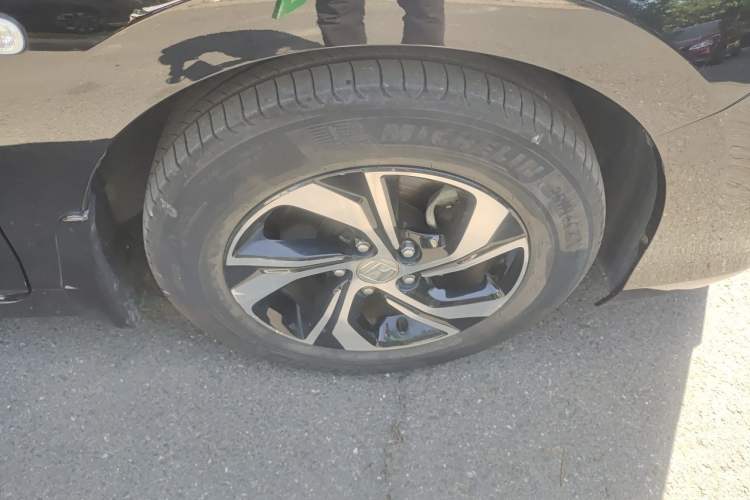 Used Honda Accord 2016 2.0L Comfort Edition Right Front Wheel Hub