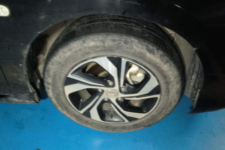 Used Honda Accord 2016 2.0L Comfort Edition Right Front Wheel Hub