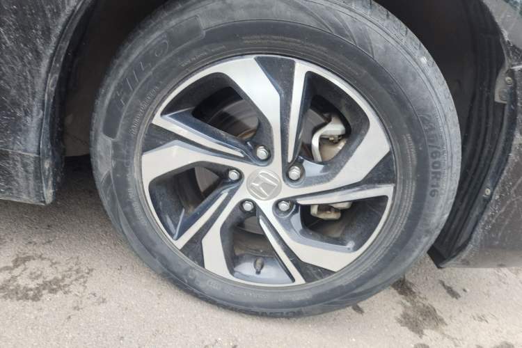 Used Honda Accord 2016 2.0L Comfort Edition Right Front Wheel Hub