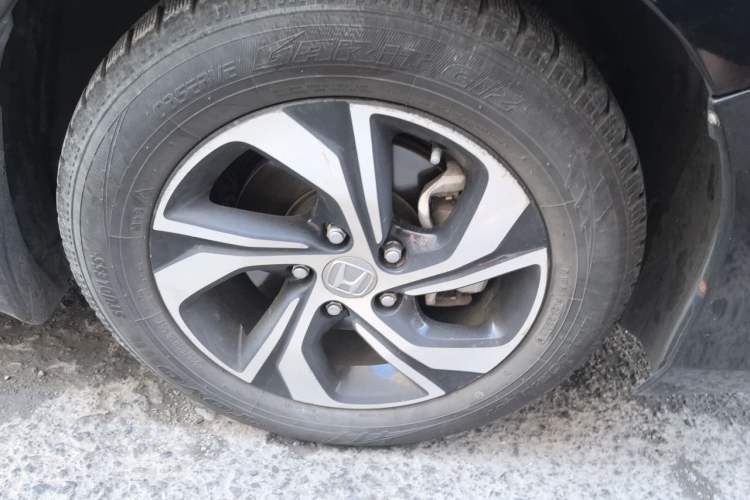 Used Honda Accord 2016 2.0L Elite Edition Right Front Wheel Hub