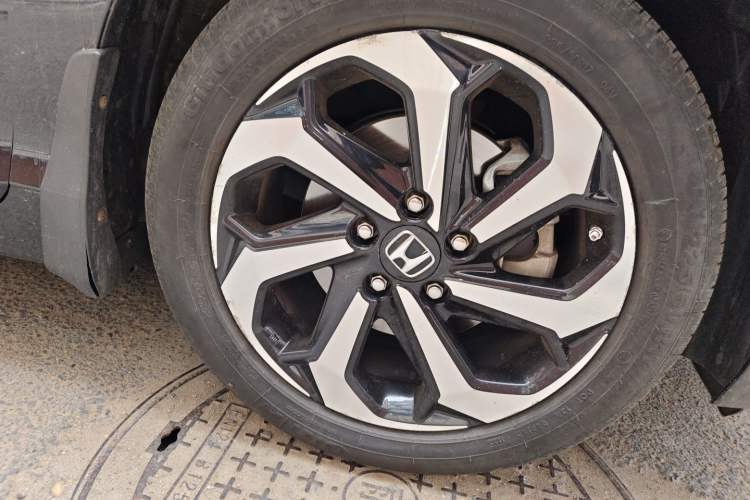 Used Honda Accord 2016 2.4L Prestige Edition Right Front Wheel Hub
