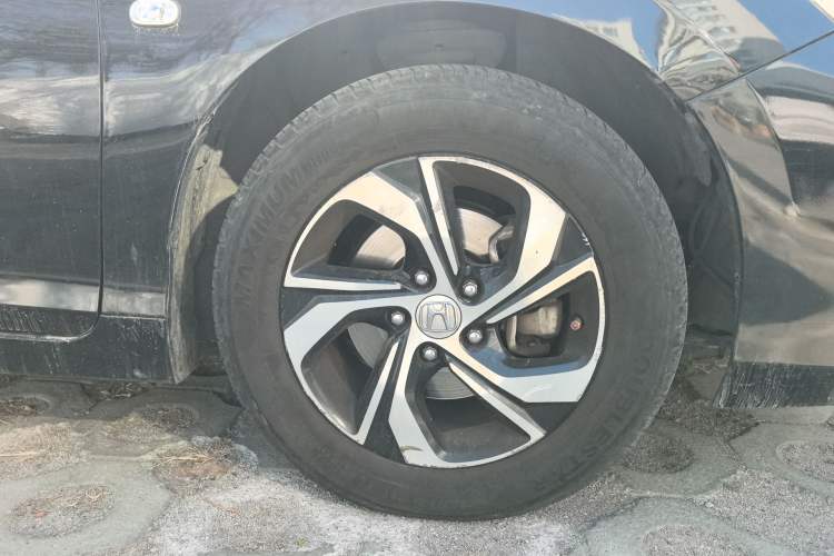 Used Honda Accord 2016 2.0L Elite Edition Right Front Wheel Hub