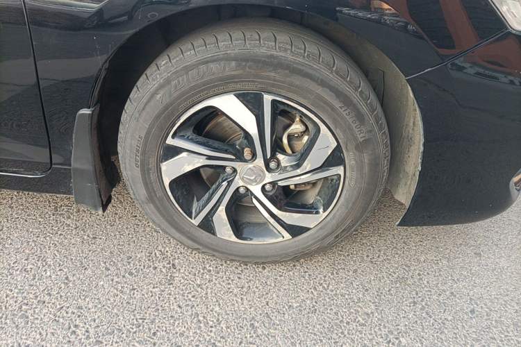 Used Honda Accord 2016 2.0L Comfort Edition Right Front Wheel Hub