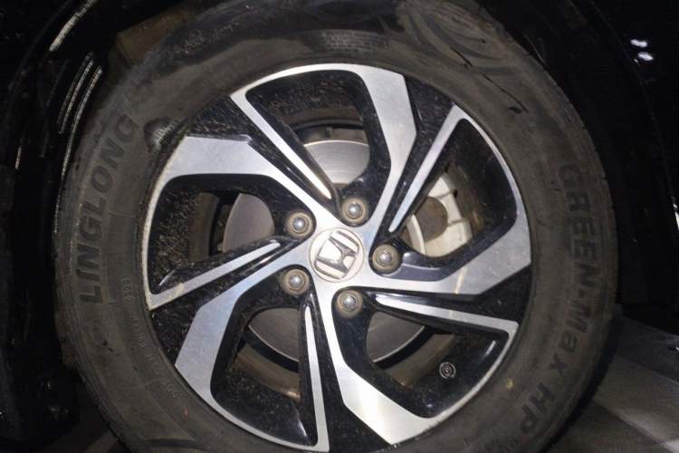 Used Honda Accord 2016 2.0L Elite Edition Right Front Wheel Hub