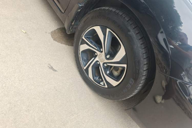 Used Honda Accord 2016 2.0L Elite Edition Right Front Wheel Hub