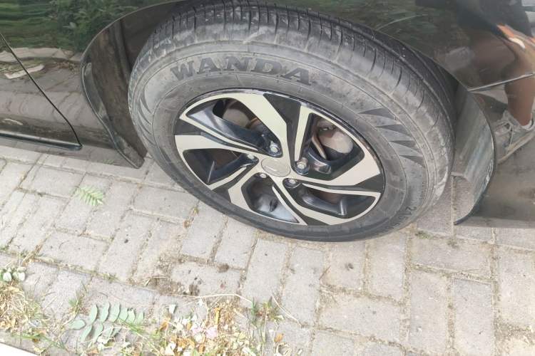 Used Honda Accord 2016 2.0L Comfort Edition Right Front Wheel Hub