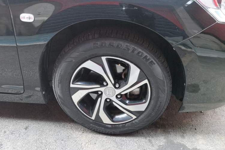 Used Honda Accord 2016 2.0L Comfort Edition Right Front Wheel Hub