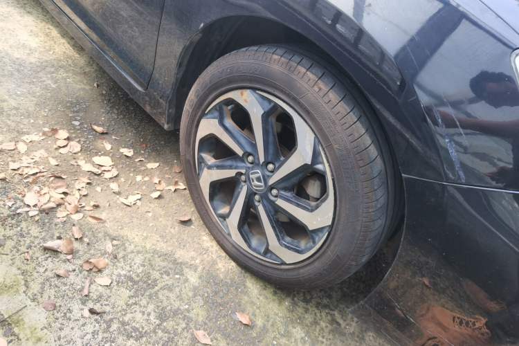 Used Honda Accord 2016 2.4L Zhi Rui Edition Right Front Wheel Hub