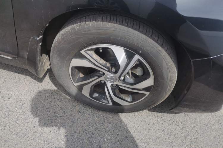 Used Honda Accord 2016 2.0L Comfort Edition Right Front Wheel Hub
