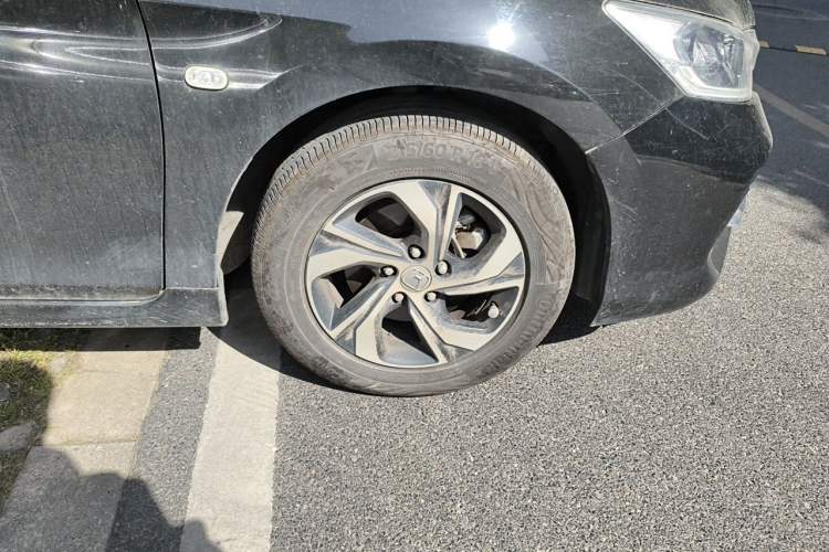 Used Honda Accord 2016 2.0L Comfort Edition Right Front Wheel Hub