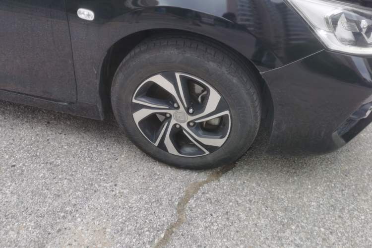 Used Honda Accord 2016 2.0L Elite Edition Right Front Wheel Hub