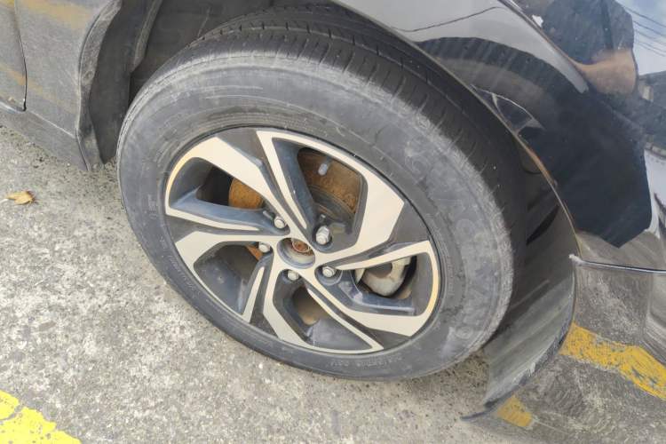 Used Honda Accord 2016 2.0L Elite Edition Right Front Wheel Hub