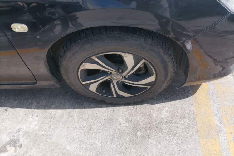 Used Honda Accord 2016 2.0L Comfort Edition Right Front Wheel Hub