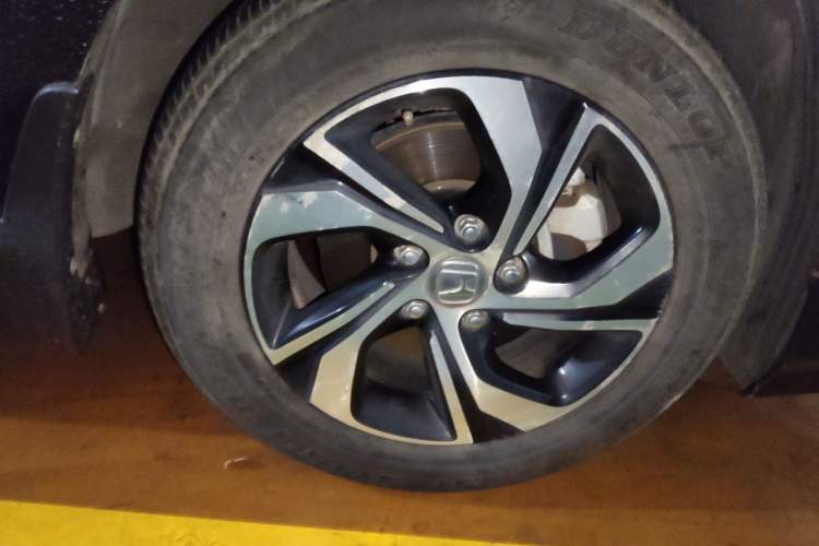 Used Honda Accord 2016 2.0L Comfort Edition Right Front Wheel Hub