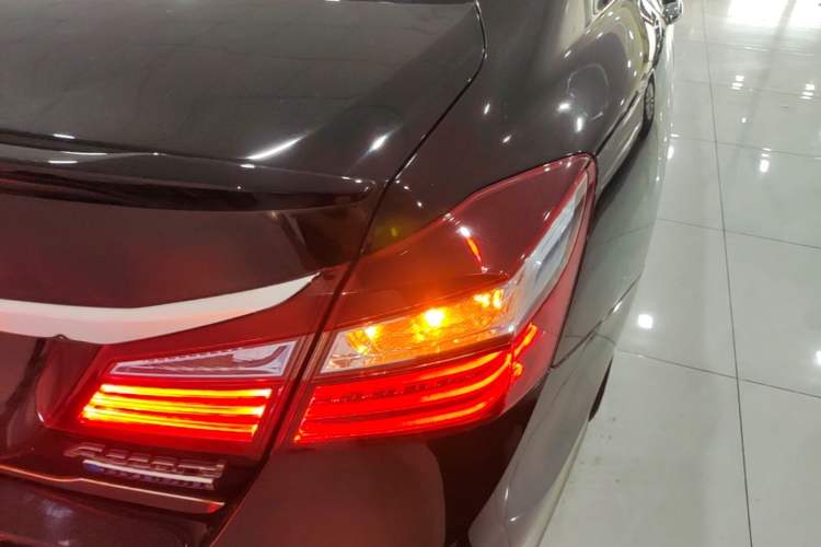 Used Honda Accord 2016 Hybrid 2.0L Rui Ling Edition Right Rear Taillight